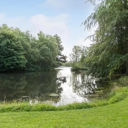 4 Bedroom Gorgeous In Varde