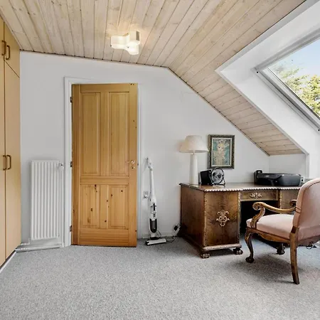 4 Bedroom Gorgeous In Holiday home Varde